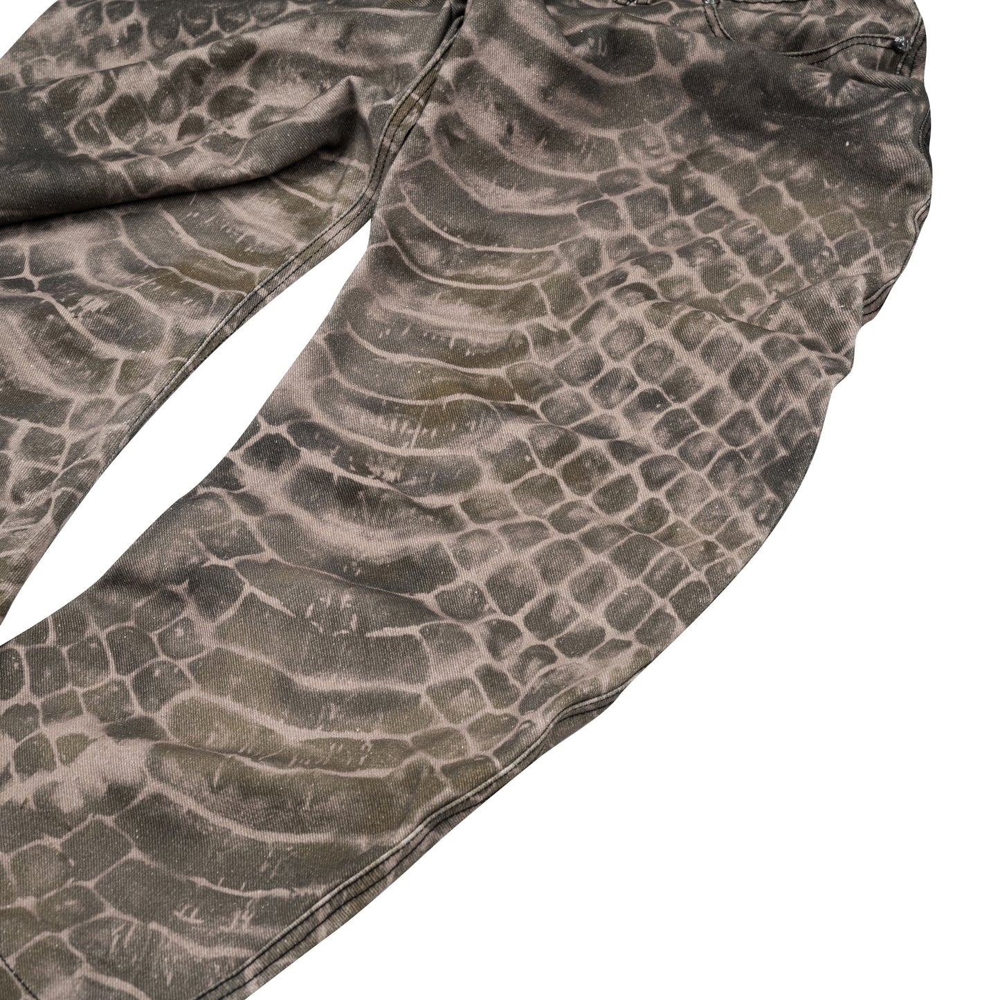 8 Backs J-cut Pants (Snake eyes)